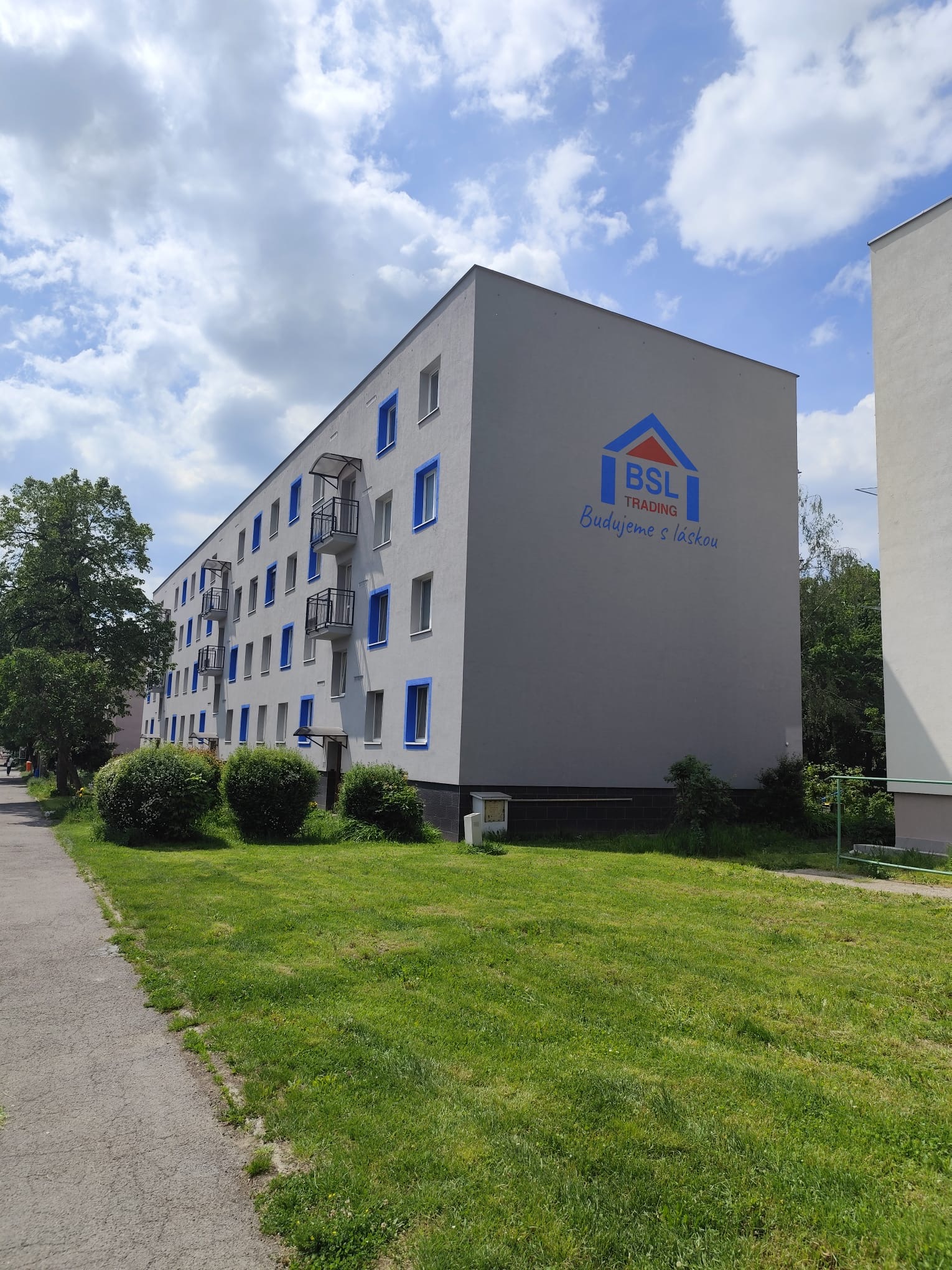 Bytový dom Hrnčiarska - dokončená fasáda